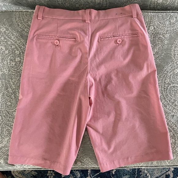 Vineyard Vines Performance Shorts - Picture 3 of 4